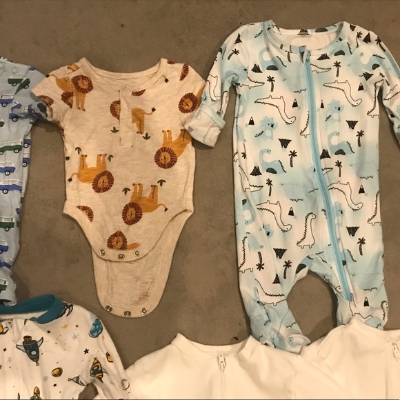Lot of 11 Gap Baby Boy one Pieces 0-3 months - Picture 3 of 10